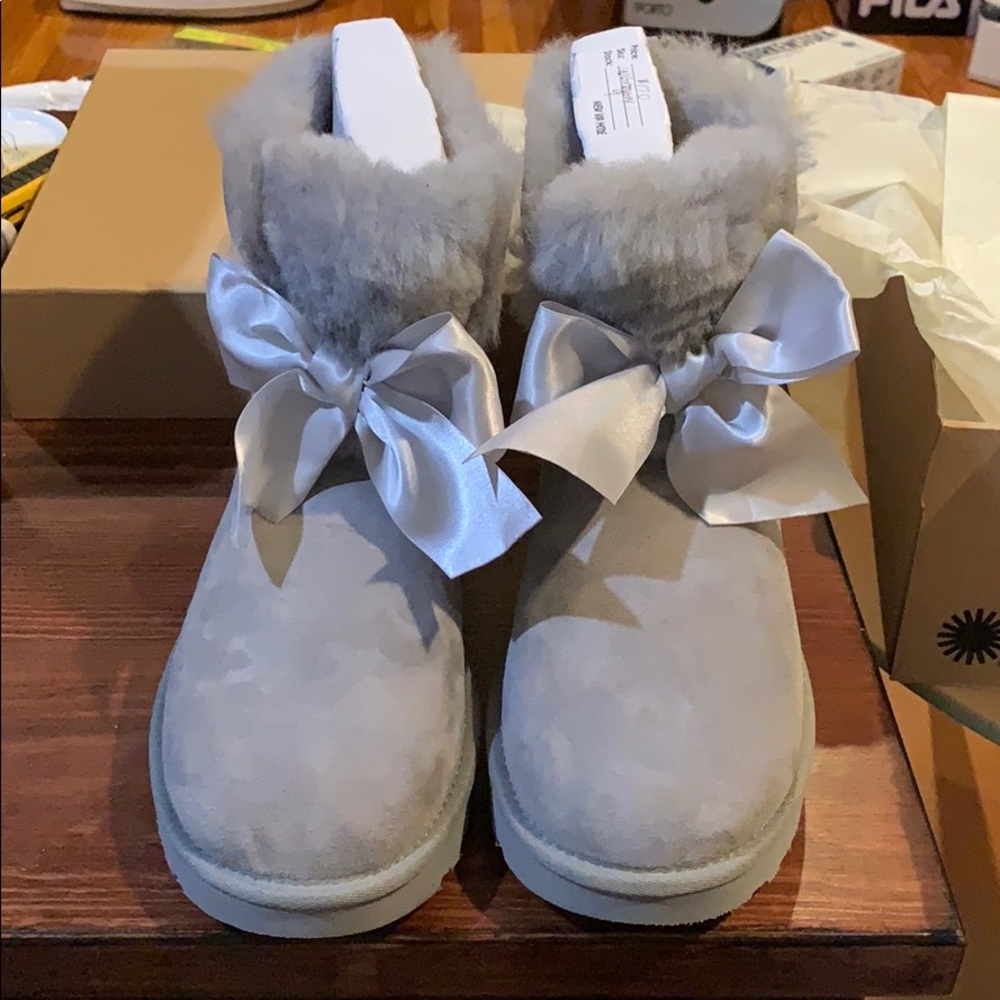 NEW UGG GITA BOW MINI